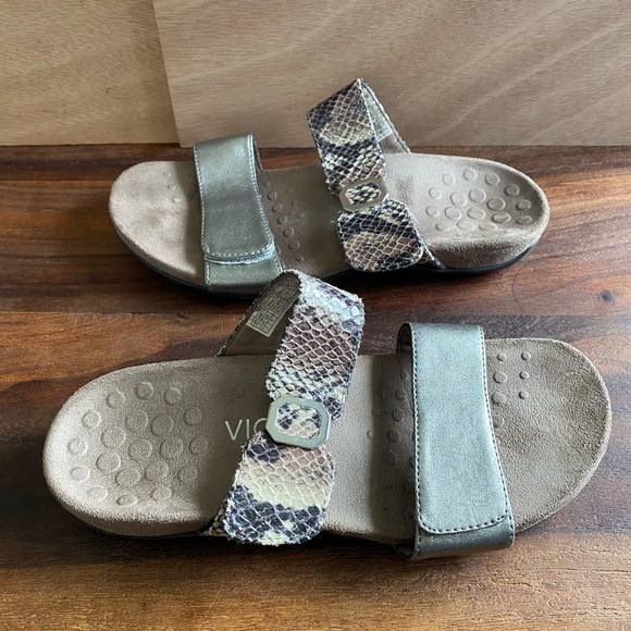 Vionic Camila Slides Sandals Snake Print Gray Double Strap Flat Shoes Womens 7 - Picture 5 of 9